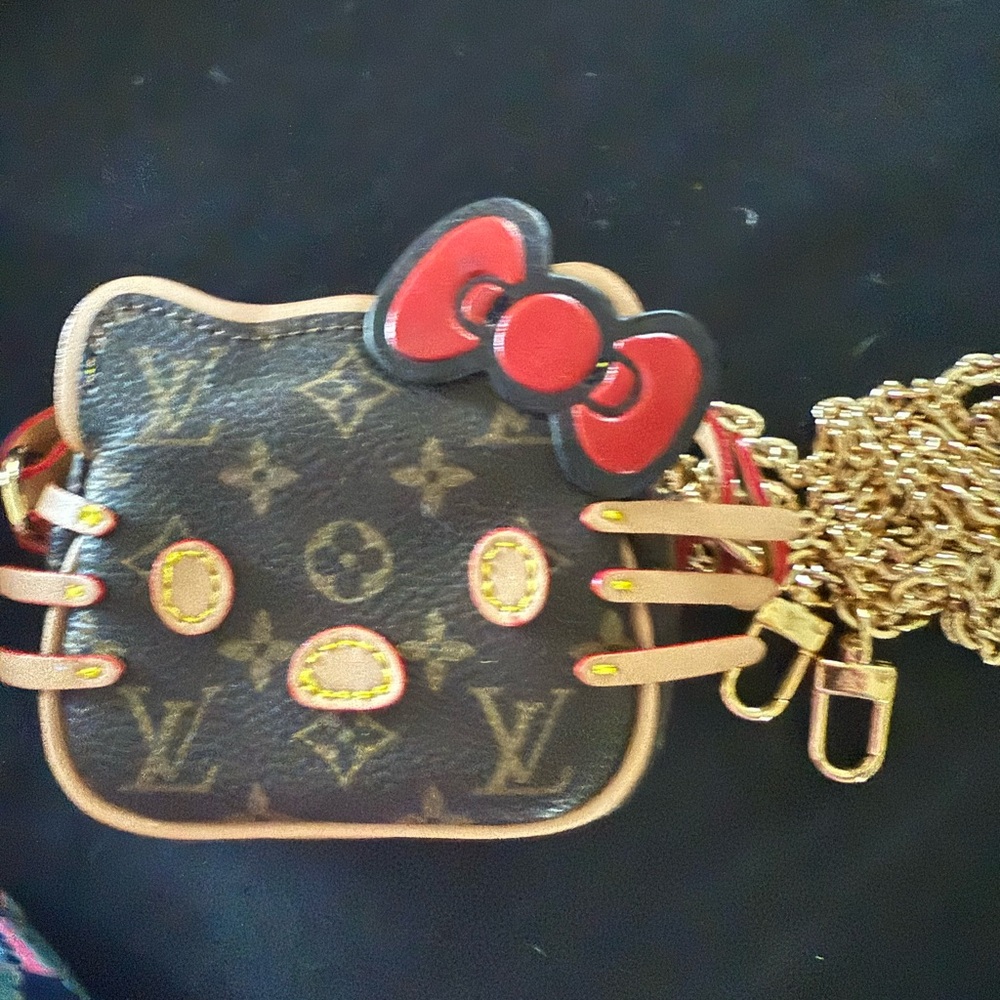 Hello Kitty Brown and Red Coin  Bag with gold crossbody chain